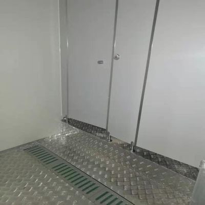 Toilet móvil al aire libre con baño completo con electricidad estándar local