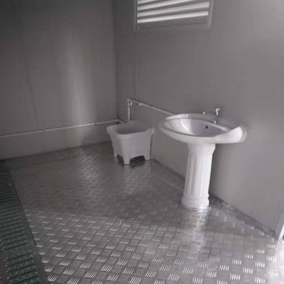 Estilo del sudeste asiático diseño moderno móvil plástico químico inodoro móvil simple casa prefabricada con estilo moderno