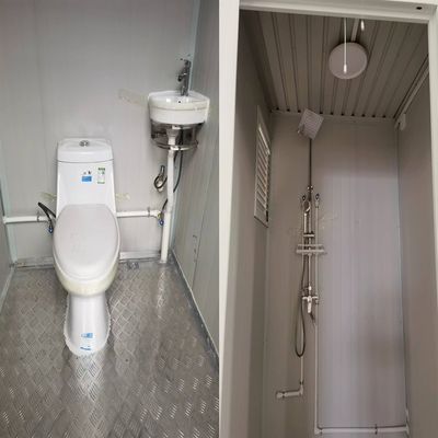 Baño de contenedores hecho de panel de sándwich marco de acero para la escuela en blanco o color personalizado