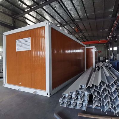 Bajo costo de envío Prevención de desastres Inodoro de campamento portátil con diseño personalizado de 20FT / 40FT y grosor estándar