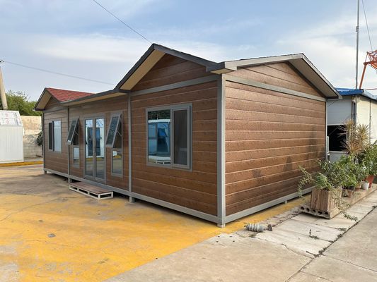 Casa de contenedores prefabricada de grano de madera estable hecha de acero con paredes y techo opcionales de paneles sandwich