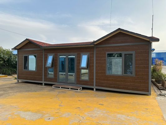 Casa de contenedores prefabricada de grano de madera estable hecha de acero con paredes y techo opcionales de paneles sandwich