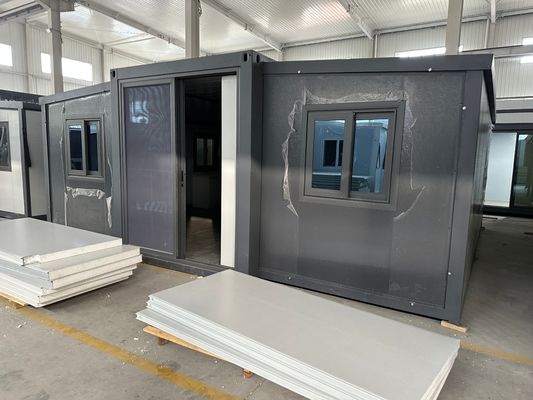 Casa de contenedores expandible Panel de sandwich de acero prefabricado de 20 pies 40 pies con ventana de aluminio