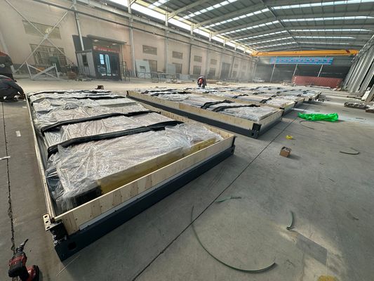 Recolección rápida paneles de pared de sándwich impermeable Incendiario marco de acero de paquete plano Casa de contenedores con color personalizado