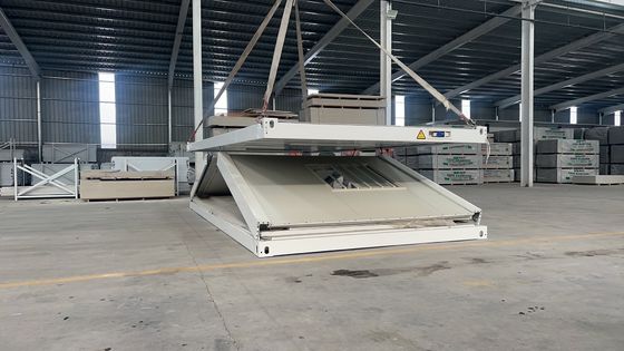 Actualización rápida Construir 20ft 30ft 40ft modular a medida impermeable de vidrio de lana panel de sándwich plegable Contenedor de la casa con 1