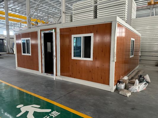 15-30 años de vida útil Color personalizado fácil de instalar Casa de contenedores de expansión Cuadro aislado Prefabricado Casa móvil pequeña