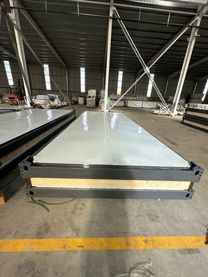 Portable Australia 20ft 40ft Panel de sándwich Casa de contenedores de paquete plano con 15-25 años de vida útil y envío por 40'HC