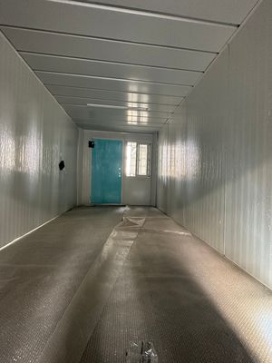 Casa de contenedores plegable prefabricada de 20 pies y 40 pies para dormitorio exterior personalizable y fácil de ensamblar