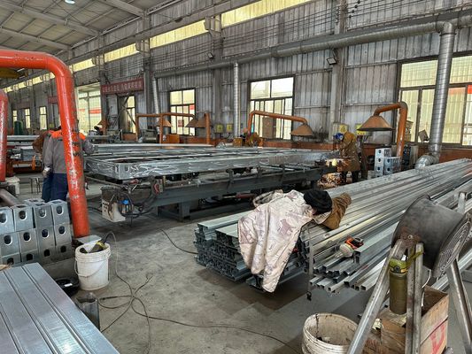 Puente roto Puerta de aluminio Casa de contenedores prefabricada para la función a prueba de rojo a prueba de agua a prueba de fuego en el hogar aislado personalizado