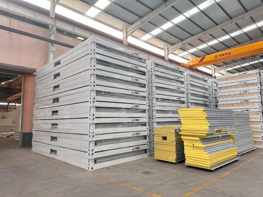 Multifunción 20ft 30ft 40ft Instalación rápida Contenedor de almacenamiento de embalaje plano Panel de sándwich Casas prefabricadas