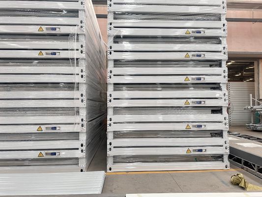 Prefabricado Container House Flat Pack Hurricane Proof Panels Sandwich Edificios para 15-30 años de vida útil Producido en casa