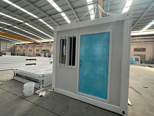 Casa de contenedores de acero plegable con techo impermeable