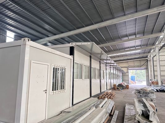 20FT / 40FT Casas modulares personalizadas bajas en carbono Casa prefabricada para lujo Contenedor de paquete plano Solución de ahorro de espacio