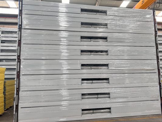 Puerta de seguridad Dormitorio prefabricado Casa de contenedores con estilo de diseño escandinavo y casa modular de acero