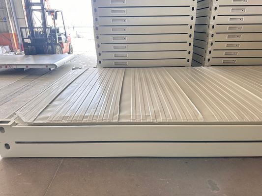 Casa de contenedores prefabricada portátil de 20 pies / 40 pies personalizada para vivienda a prueba de huracanes con 2 dormitorios