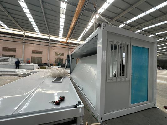 Instalación de montaje flexible Casa de contenedores plegable moderna con panel de sándwich