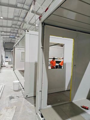 Casa de contenedores plegable para oficinas profesionales Casa prefabricada a prueba de fuego personalizable de 20 pies