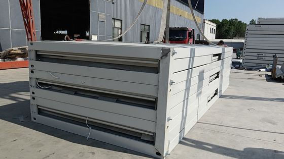 Panel de sándwich de 40 pies 15-30 años de vida útil Casa de contenedores plegables de color personalizado Casa prefabricada