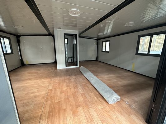Casa de contenedores expandible de 20 pies con cocina de diseño moderno totalmente amueblada con 2 dormitorios