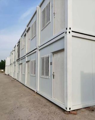 Casa móvil portátil Oficina prefabricada Casas de contenedores Casa de contenedores de paquete plano con baño Ventaja de instalación rápida