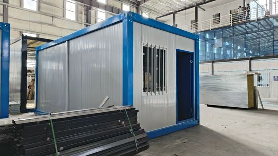 3 dormitorios Casa de contenedores desmontable modular prefabricada ecológica con cochera y diseño transpirable
