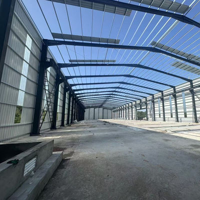 Construcción de almacén de estructura prefabricada de acero duradera de instalación rápida para la eficiencia del almacén