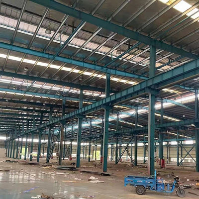 Color personalizado Diseño moderno Estructura prefabricada de acero Almacén de metal para envío gratuito e instalación fácil