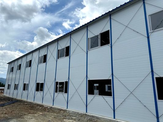 20FT/40FT Casas de paneles de sándwich prefabricadas personalizadas para oficinas de construcción de almacenes de talleres