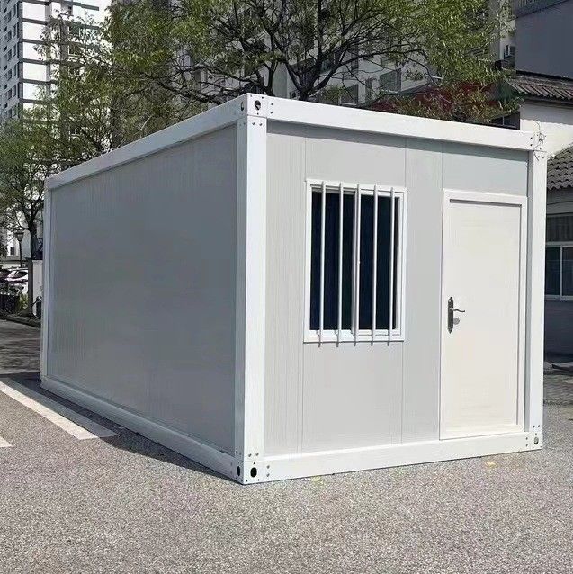 Facilidad de instalación Ventaja de montaje rápido Casas modulares con color personalizado y marco de acero impermeable a fuego