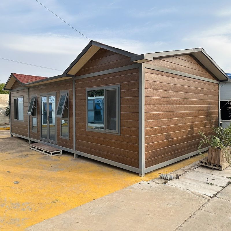 Casa prefabricada de 5 dormitorios con baño y casa de contenedores de paquete plano en blanco o color personalizado
