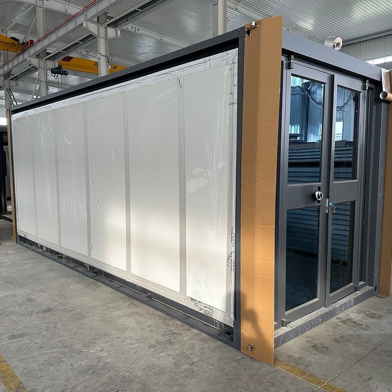 Casa de contenedores gruesa de montaje flexible Casas prefabricadas de 40 pies para eficiencia energética y fácil instalación